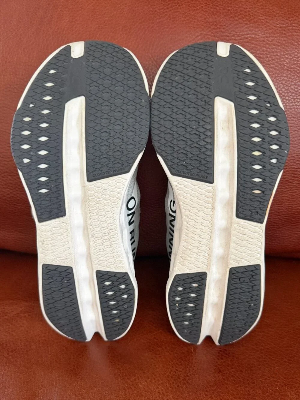 On Cloudsurfer Next Women's Glacier/White Sneakers Size: 7